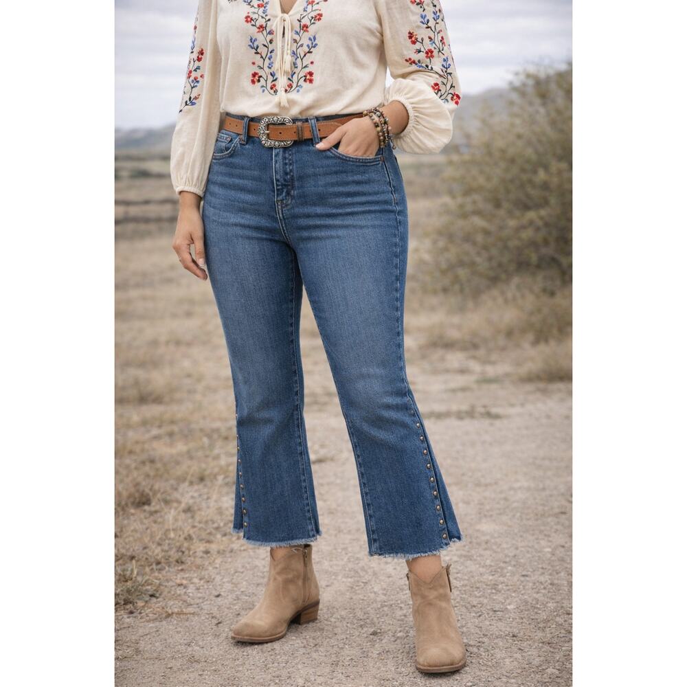 Express Blue Denim Cropped Studded Flare‎ Western Raw Hem Jeans Women's 8